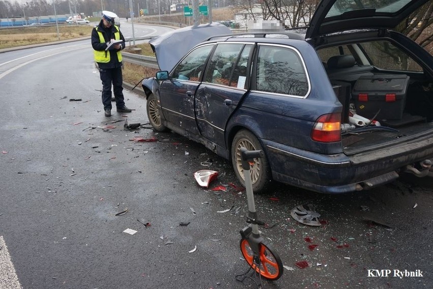 Wypadek w Rybniku: Uderzył w auto którym podróżowała rodzina z 2,5 letnim dzieckiem