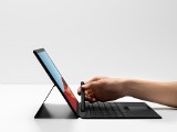 Hybrydowy Surface Pro X – urządzenie 2 w 1, które łączy świat mobilny z PC. Test, recenzja