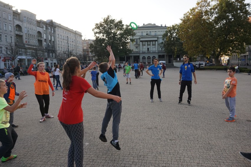 Zajęcia rekreacyjno-sportowe w ramach projektu Trener...