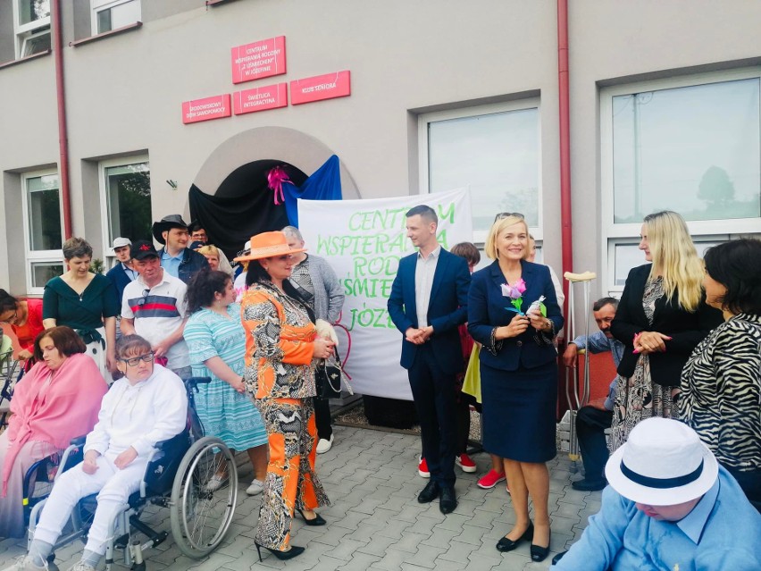 Wielka Majówka dla podopiecznych i rodzin Centrum Wspierania Rodziny "Z Uśmiechem" w Józefinie, w gminie Łopuszno. Zobacz zdjęcia