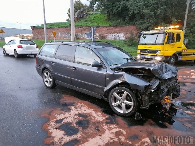 Zderzenie na skrzyżowaniu ul. Jagiellońskiej z ul. Asnyka w Nysie.