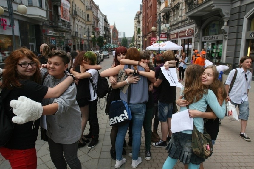 Dzień przytulania  na Stawowej w Katowicach