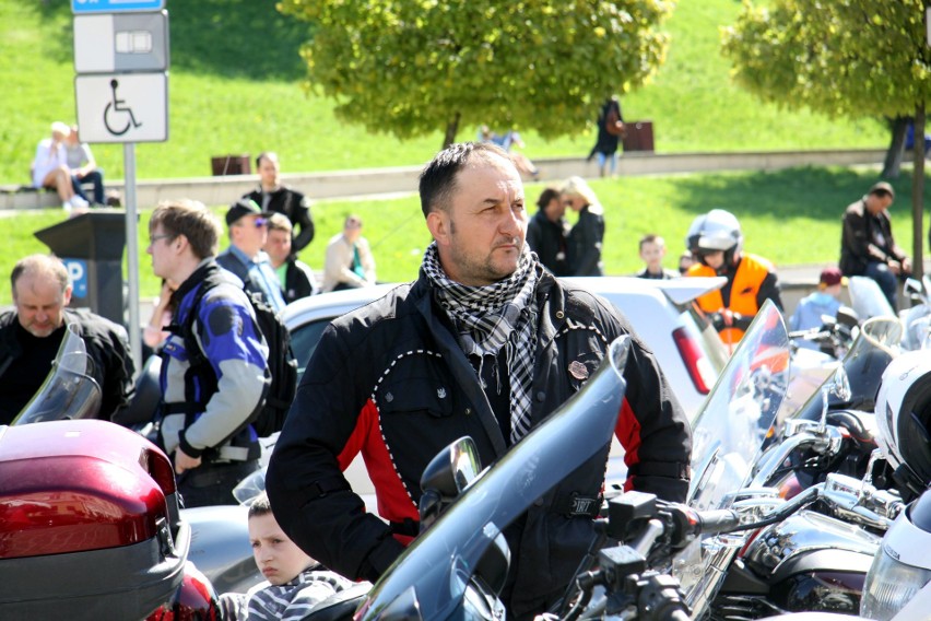 Rozpoczęcie sezonu motocyklowego 2018 w Lublinie. Przez miasto przejechała głośna parada (ZDJĘCIA)