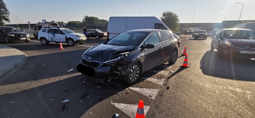 Do zderzenie pojazdów doszło na skrzyżowaniu ul. Potulickiej...