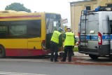 Wypadek na Brzezińskiej. Zderzyły się 2 autobusy, 8 osób rannych [ZDJĘCIA+FILM]
