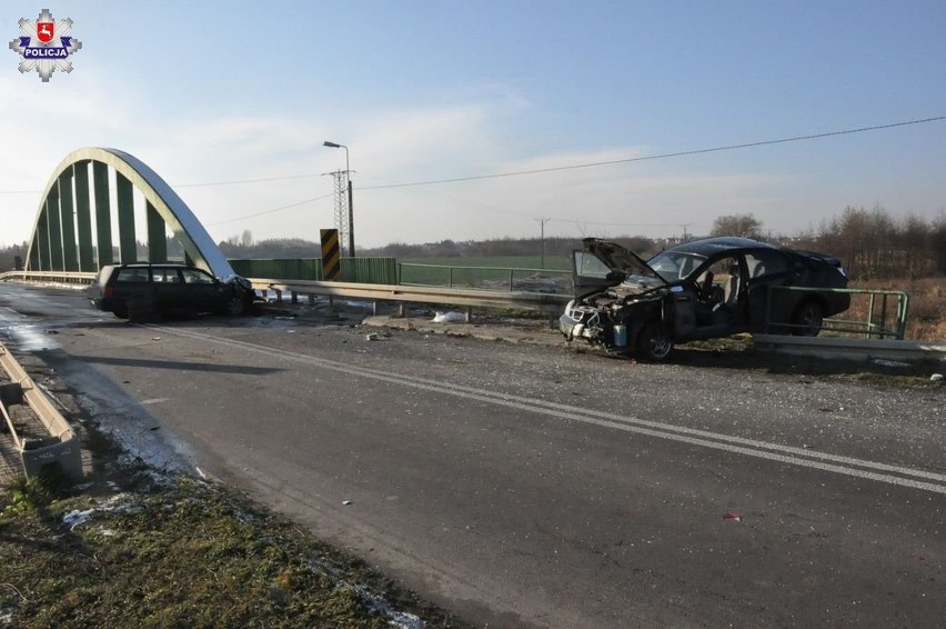 Tragiczny wypadek na moście w Hrubieszowie. Jedna osoba nie żyje. Jedna przebywa w szpitalu