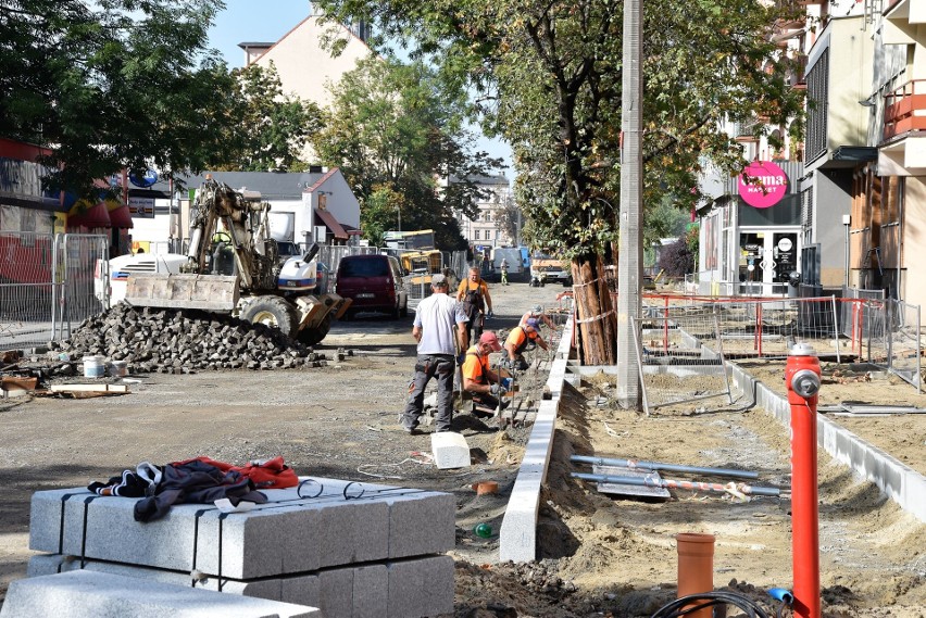 Remont ul. Oleskiej. Rozpoczęto realizację drugiego etapu,...