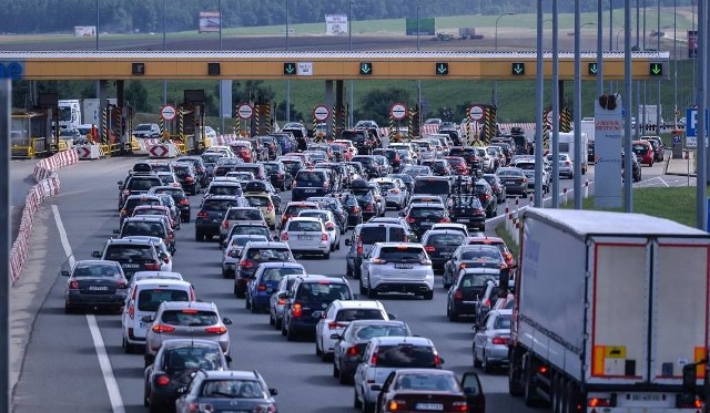 Korki na autostradzie A1 4.08.2018. Gdzie stoimy w korkach na A1?