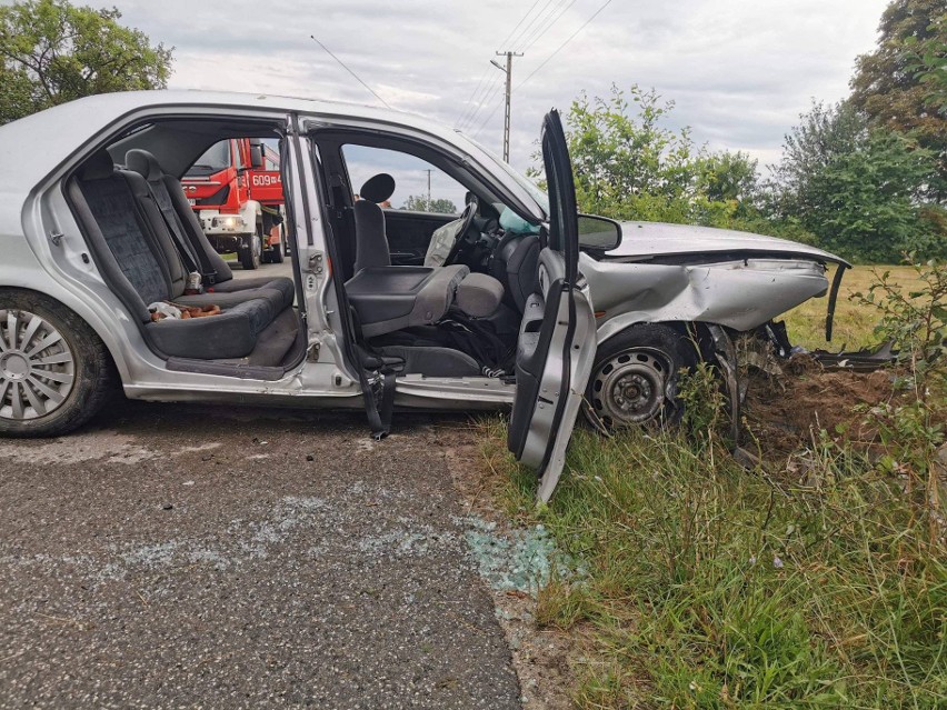 Wypadek w Stanisławowie w gminie Odrzywół. Jedna osoba odwieziona do szpitala
