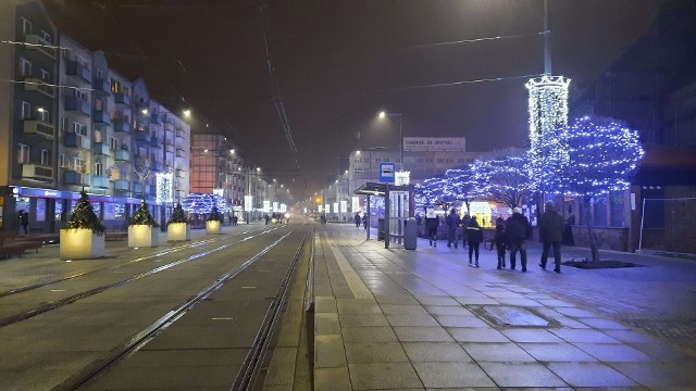 Jak wygląda gorzowski deptak wie chyba każdy gorzowianin. A pamiętacie, jak miał wyglądać? Przypominamy grafiki sprzed startu budowy.