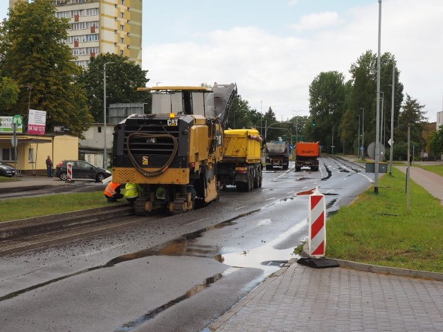 Potężne maszyny pojawiły się na alei Monte Cassino w Koszalinie, na wysokości McDonald'sa