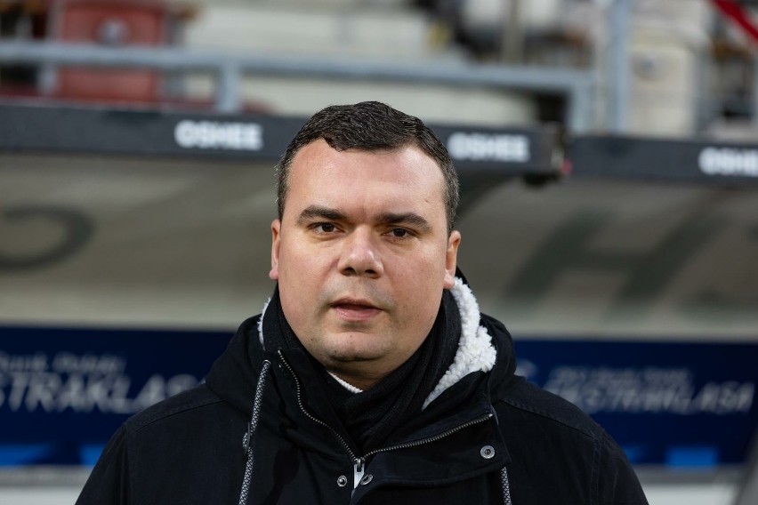 Trener Jagiellonii: Warto pamiętać o atmosferze panującej na trybunach stadionu Widzewa
