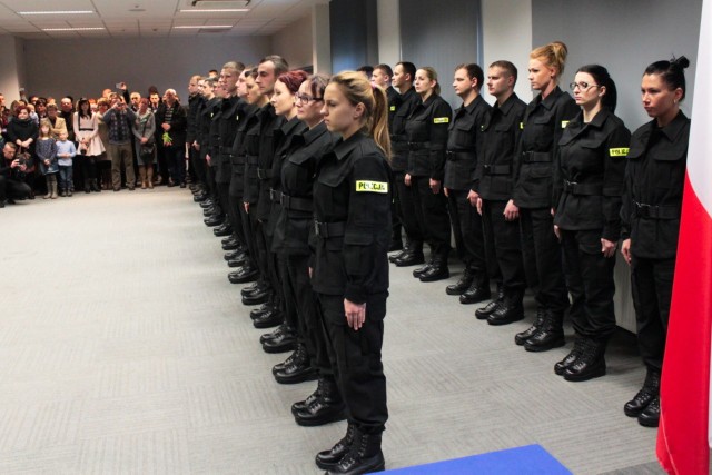 W sali konferencyjnej Komendy Wojewódzkiej Policji w Gorzowie odbyło się ślubowanie nowych policjantów.