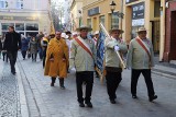 W Brzegu odbyły się Wojewódzkie obchody Dnia Świętego Ambrożego, patrona pszczelarzy. To był udany dzień [ZDJĘCIA]