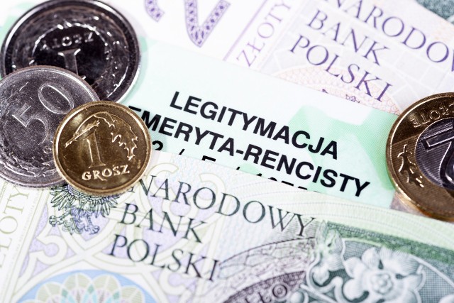 Emerytury i renty, jak co roku, były największą kategorią wydatków publicznych. Przeciętny mieszkaniec Polski wydał na nie 7379 zł.