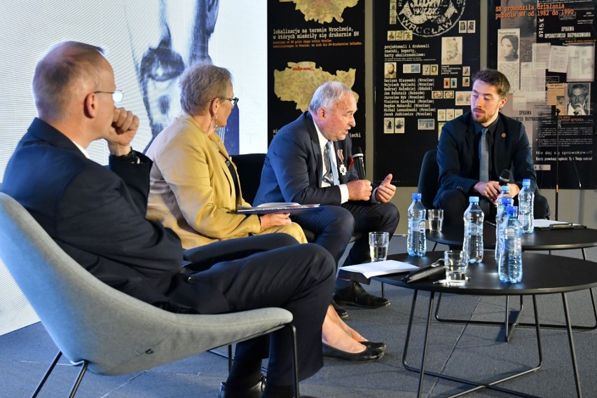 Paneliści podjęli temat Rzeczpospolitej Solidarnej i...