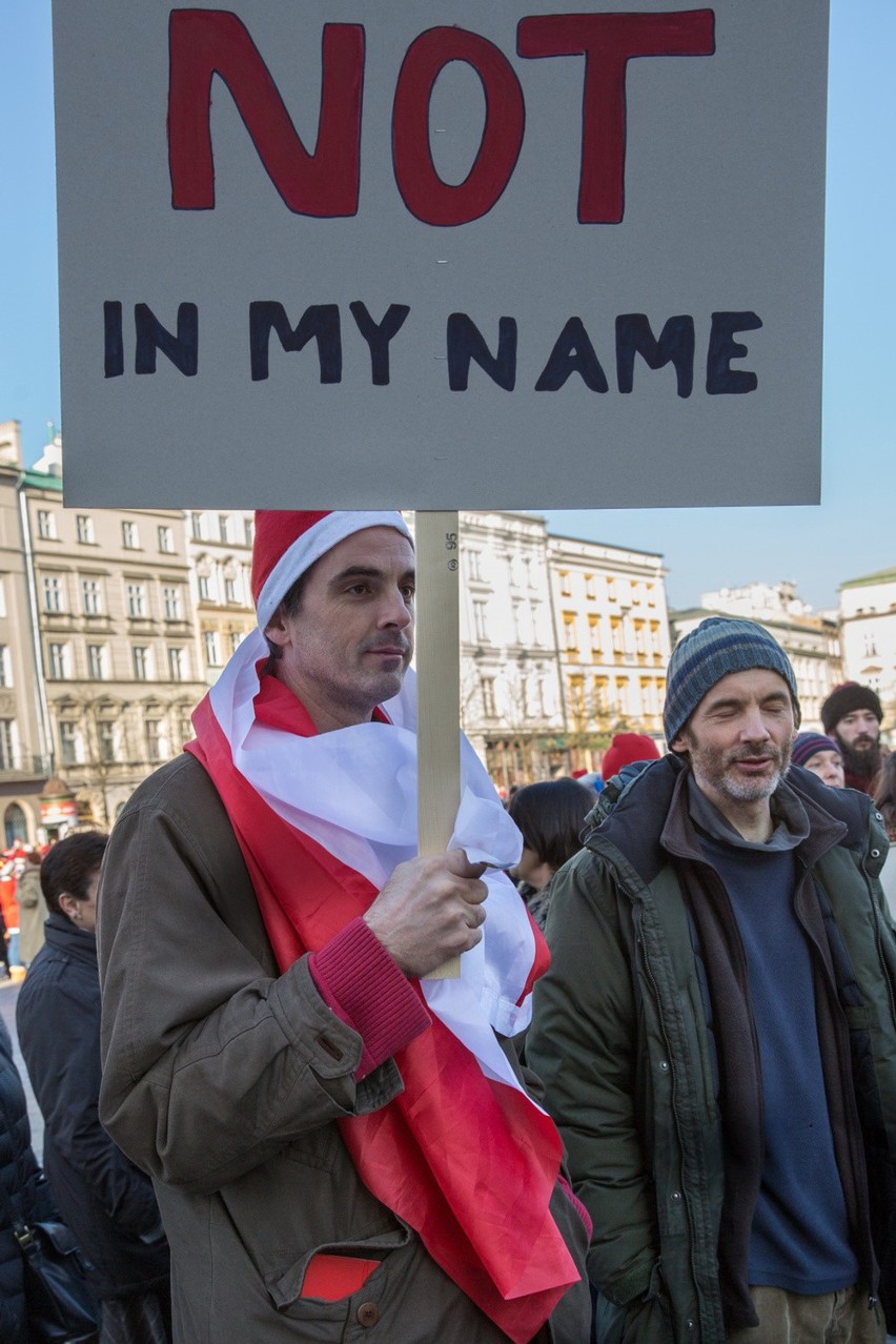 Demonstracja w Krakowie "Nie w moim imieniu" przeciw agresji...