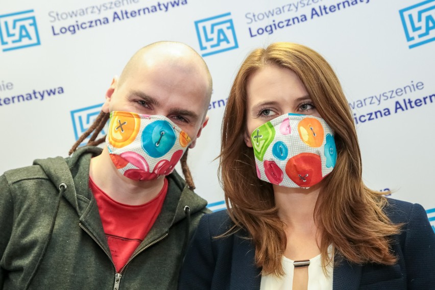 Kraków walczy ze smogiem: będzie panel z mchu, rośliny pyłolubne i... maski Gibały 
