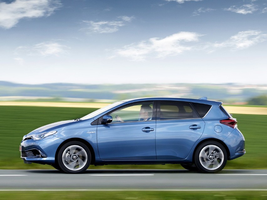 6. Toyota Auris...