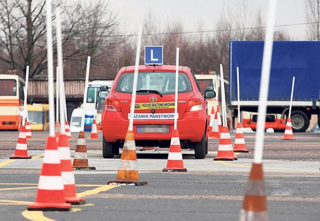 Kolejnych 7 osób usłyszało zarzuty korupcyjne w śledztwie dotyczącym WORD