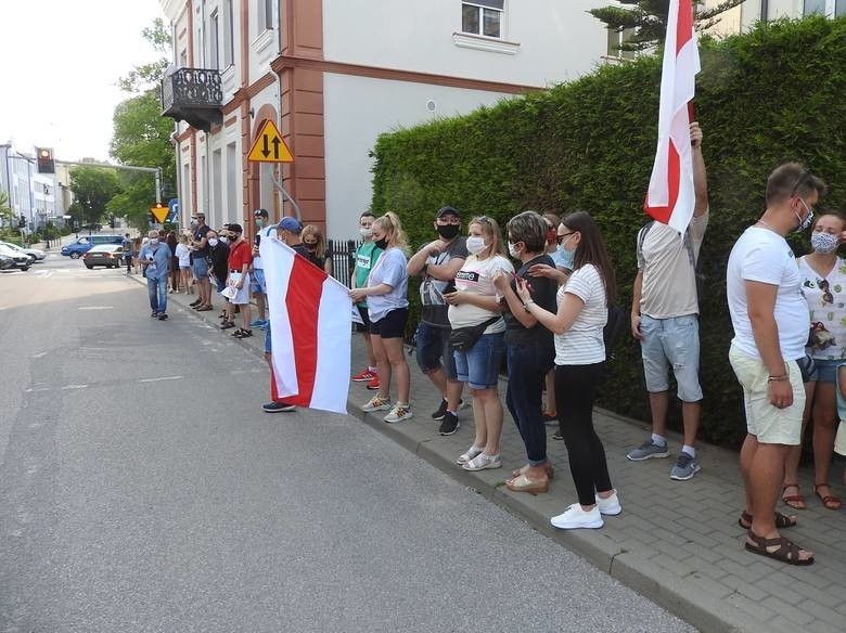 Tak wyglądał protest przed konsulatem Białorusi w...