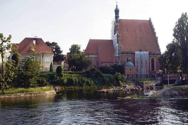 W najbliższej przyszłości bulwary - podobnie jak Wyspa Świętej Barbary - mają zostać zagospodarowane