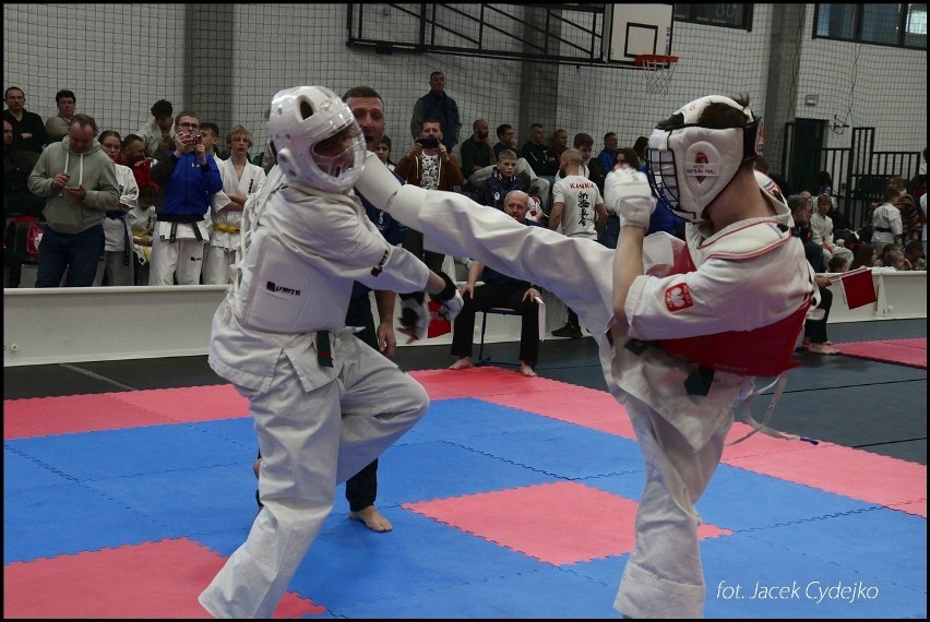 Ostrowski Klub Karate Kyokushinkai startował w Mistrzostwach Województwa Mazowieckiego w Karate Kyokushin 2023 w Markach, 12.03.2023 