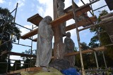 Trwa rekonstrukcja pomnika i krzyża na cmentarzu w Mysłowicach ZDJĘCIA