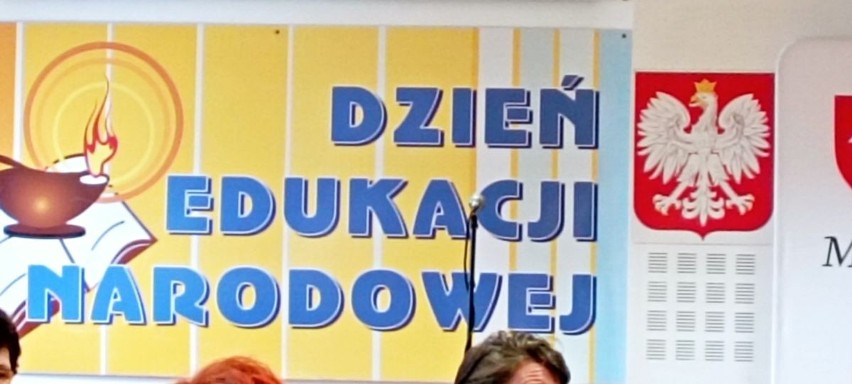 Nagrody Burmistrza Miasta Jędrzejowa dla nauczycieli i dyrektorów 2021 rozdane. Zobacz kto dostał [WIDEO, ZDJĘCIA] 