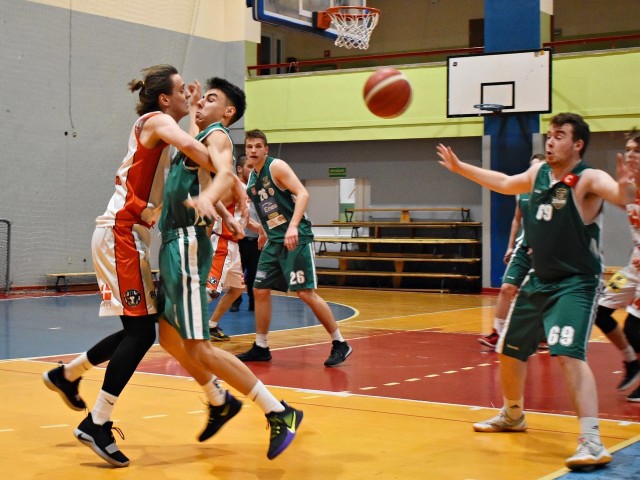 Żubry Białystok i Tur Basket Bielsk Podlaski uczestniczą w rozgrywkach III ligi