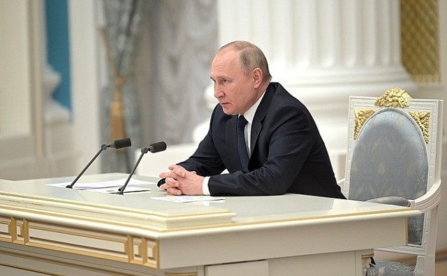 Prezydent Rosji Władimir Putin podpisał dekret przyznający 64. Samodzielnej Brygadzie Strzelców Zmotoryzowanych honorowy tytuł Gwardii
