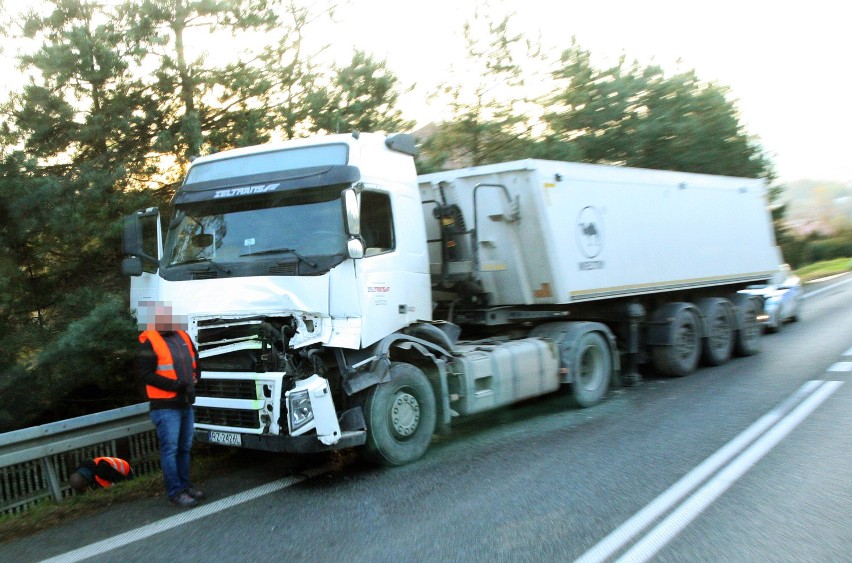 DK 28. Zderzenie ciężarówek w Limanowej [ZDJĘCIA]
