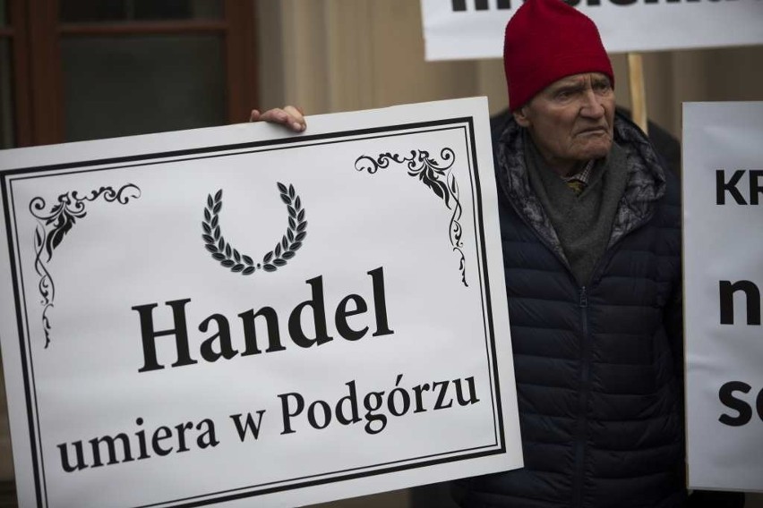 Na wczorajszą demonstrację przeciw ograniczeniom ruchu...