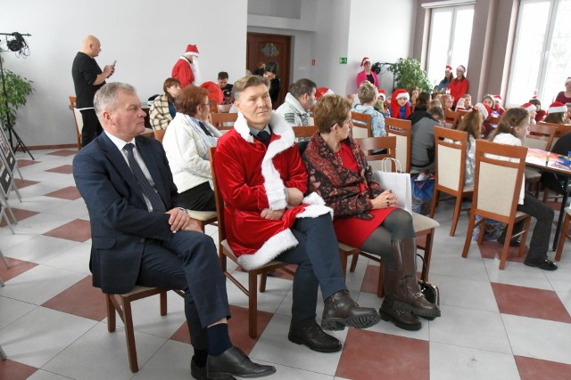 Nietypowa rola włodarzy z powiatu radomskiego.