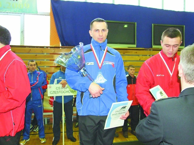 Artur Tokarczyk po raz kolejyn na najwyższym podium - odebrał medal, puchar i dyplom