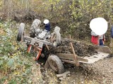 Podobin. Mężczyzna został przygnieciony przez traktor. Lotnicze Pogotowie Ratunkowe zabrało go do szpitala