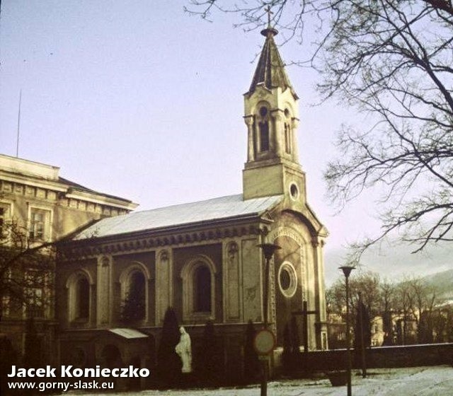 Zamek Sułkowskich, kaplica zamkowa św. Anny