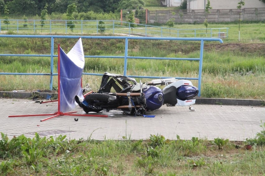 Tragiczny wypadek w Morawicy. Nie żyje 34-letni motocyklista