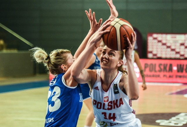 Karolina Poboży w meczu z Estonią 21.11.2018 roku w Artego Arenie