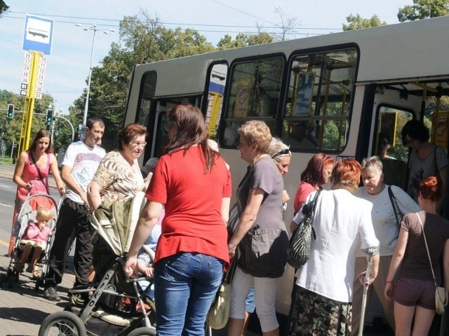 Według stowarzyszenia zmiany w komunikacji miejskiej w Toruniu trzeba konsultować z pasażerami