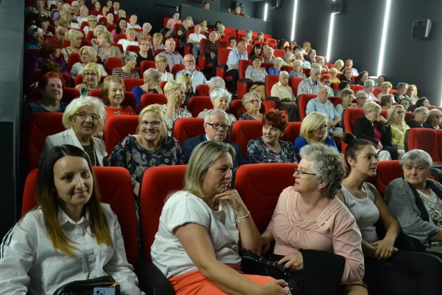 Sala lipnowskiej "Nawojki" była wypełniona po brzegi.