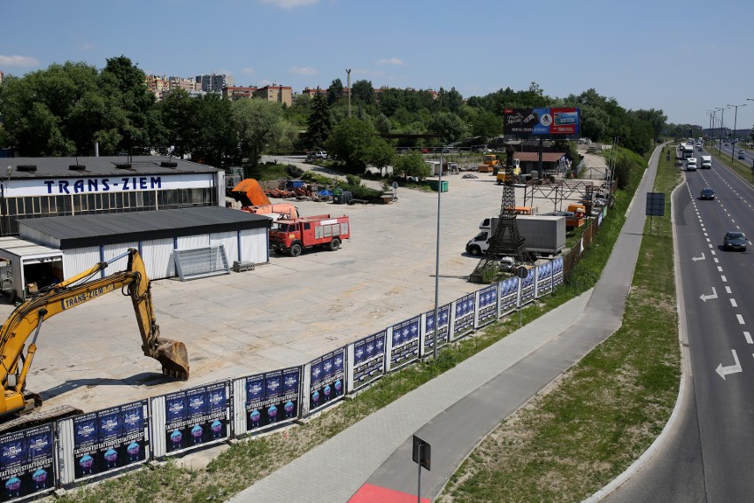 Tereny pomiędzy Bora-Komorowskiego, Dobrego Pasterza i...