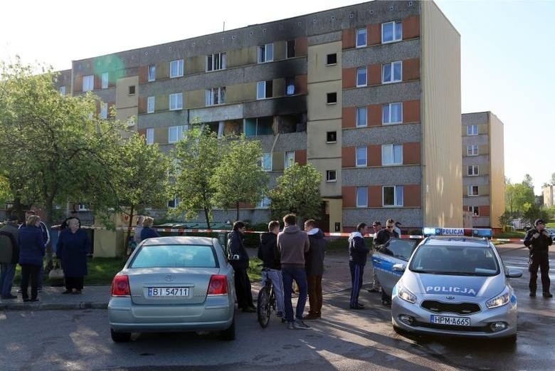Ul. Jarzębinowa. Wybuch w bloku. 30-latek wysadził blok, ale nie poniesie kary (zdjęcia)
