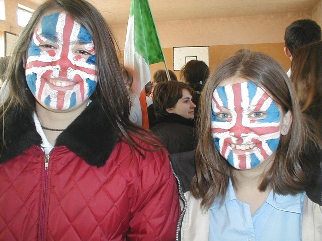 Takie fantazyjne... unijne makijaże przygotowują uczniowie na kazimierskie obchody Dnia Europy.