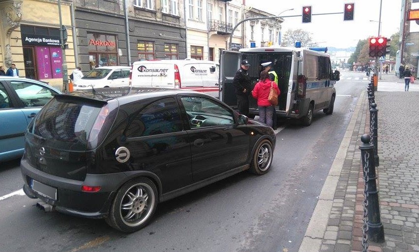 Opla zatrzymał patrol prewencji. Policjanci zabrali kierowcy...