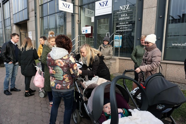 Pacjentki Pro Familii organizowały w ubiegłym roku pikiety przed łódzkim NFZ, walcząc o umowę dla prywatnego szpitala