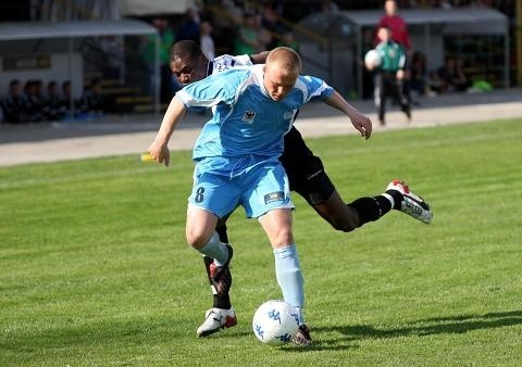 Gorzowianin Adrian Łuszkiewicz (na pierwszym planie) stoczył w sobotę wiele zaciętych pojedynków z Abelem Salamim