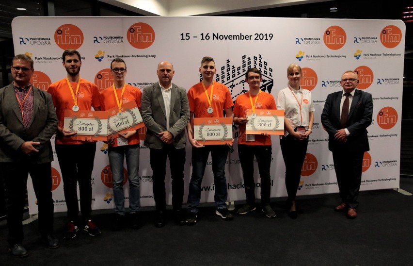 Gala rozdania nagród podczas ifm Hackathon 2019.