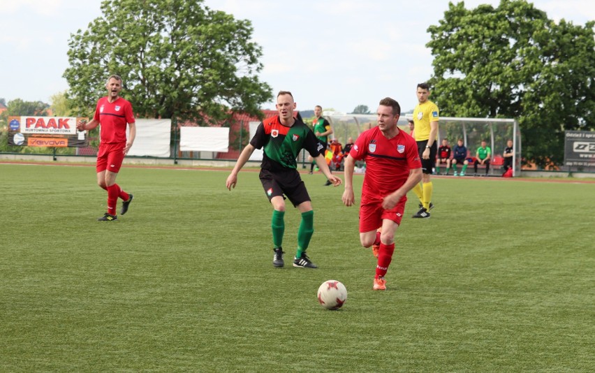 BOSiR/Dąb Barcin - Pałuczanka Żnin  2 : 0 (2:0)...