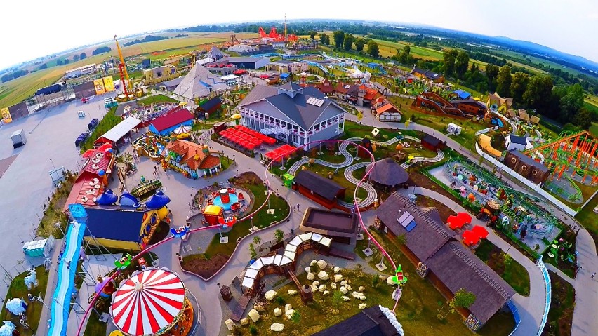 Energylandia - odzinny park rozrywki położony w Zatorze, w...